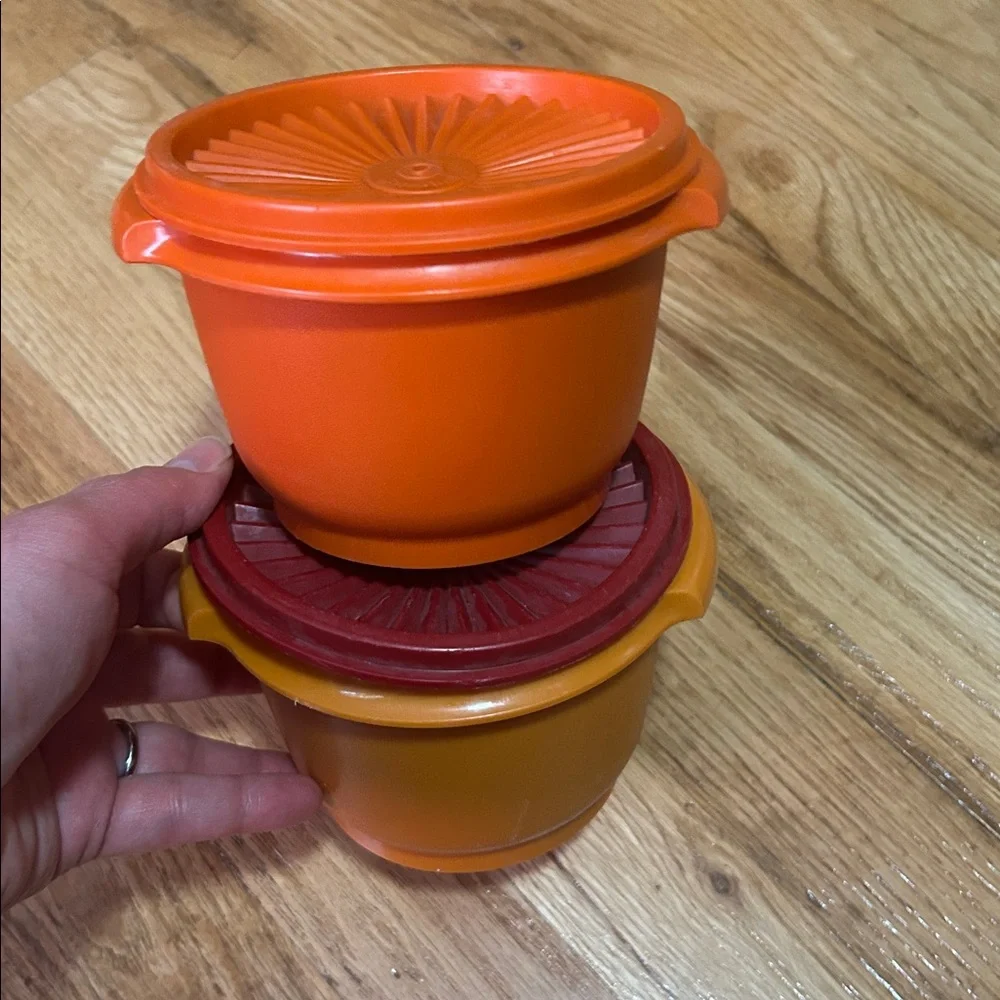 Tupperware - Picture 2 of 2